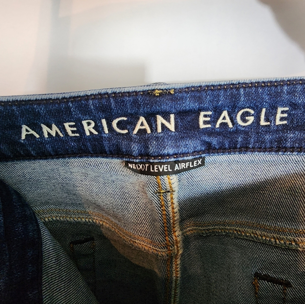 Men's Distressed Blue Jeans - Picture 6 of 7